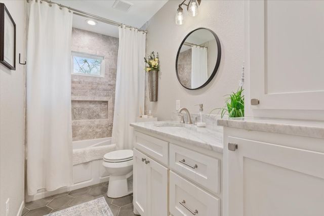 2209 N 52nd Street, Waco, TX 76710