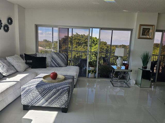 3850 Washington Street 516, Hollywood, FL 33021