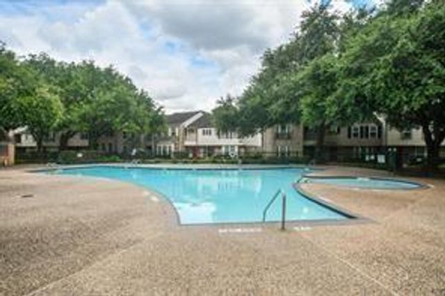 13282 Trail Hollow Drive, Houston, TX 77079