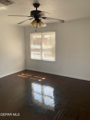 423 N CAROLINA Drive, El Paso, TX 79915