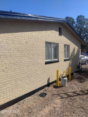 423 N CAROLINA Drive, El Paso, TX 79915