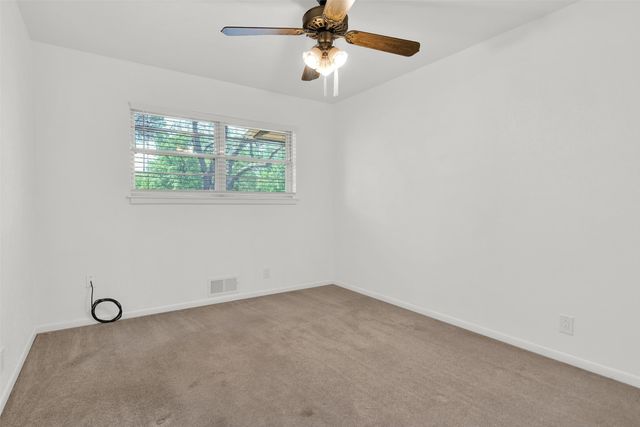 2711 W Morton Street, Denison, TX 75020