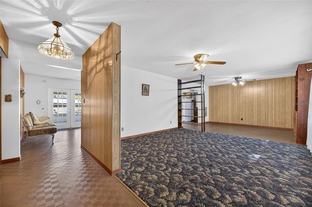 1748 E WHEELER ROAD, Seffner, FL 33584