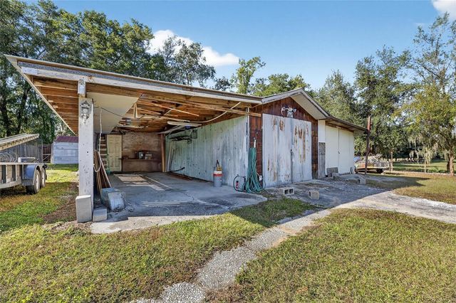 1748 E WHEELER ROAD, Seffner, FL 33584