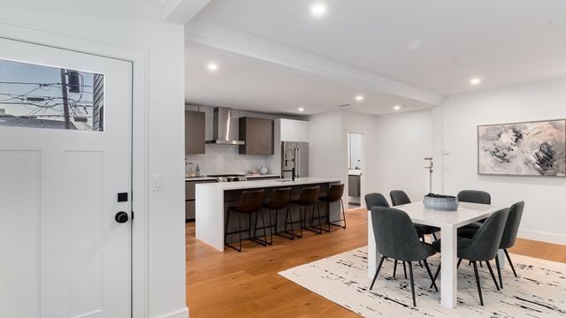 89 Cleveland St 89, Arlington, MA 02474