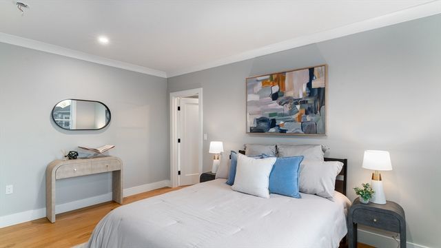 89 Cleveland St 89, Arlington, MA 02474