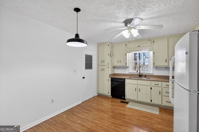 9018 Lakeview Parkway, Villa Rica, GA 30180
