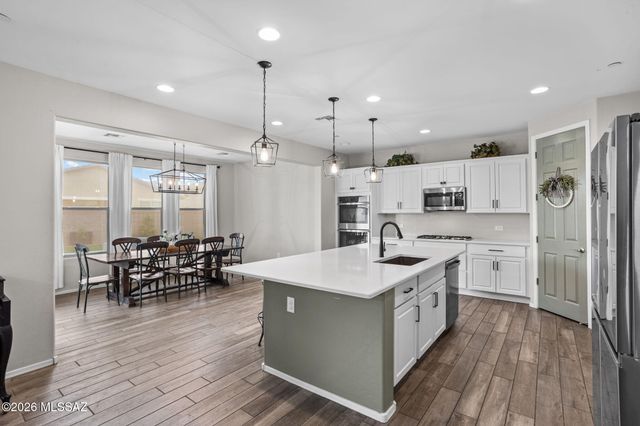 10957 W Renwick Drive, Marana, AZ 85653