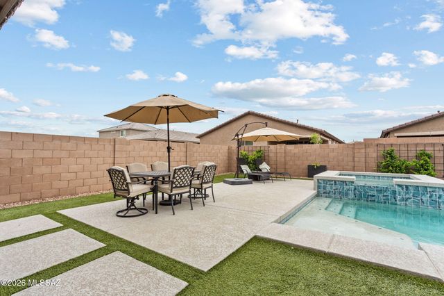 10957 W Renwick Drive, Marana, AZ 85653