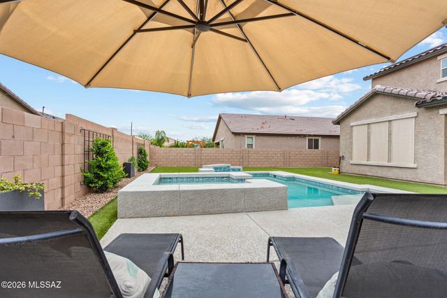 10957 W Renwick Drive, Marana, AZ 85653