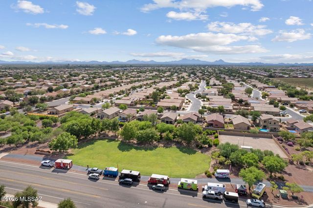 10957 W Renwick Drive, Marana, AZ 85653