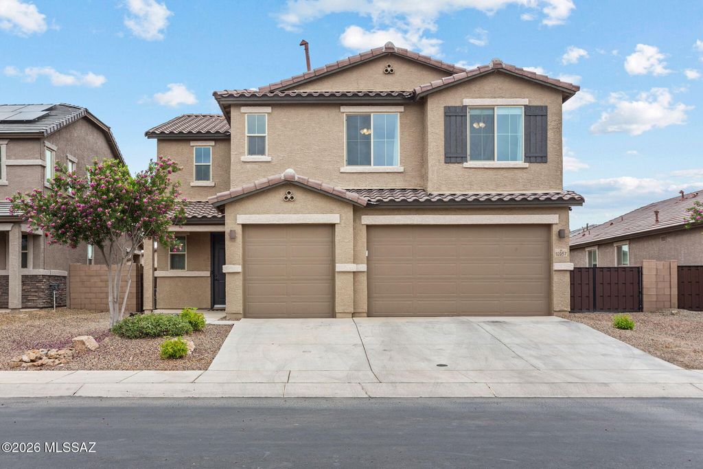 10957 W Renwick Drive, Marana, AZ 85653