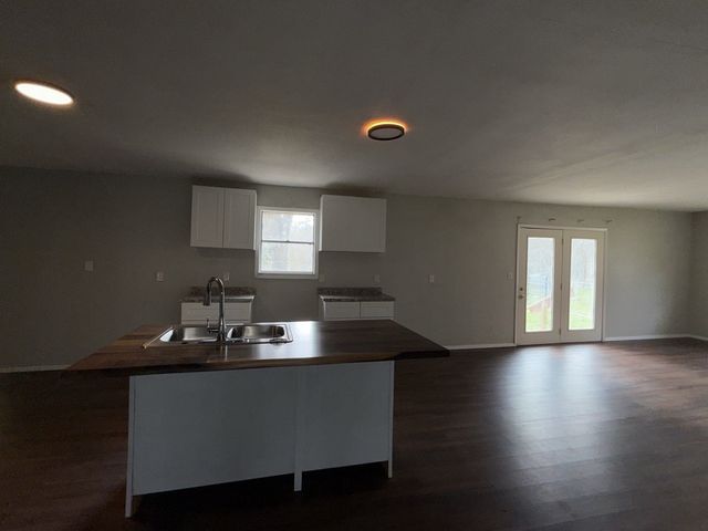 410 Lone Star Road, Trinidad, TX 75163