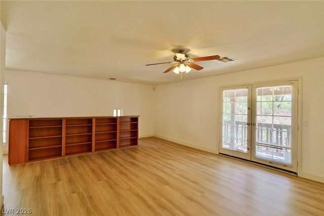 3181 Pinehurst Drive D, Las Vegas, NV 89109