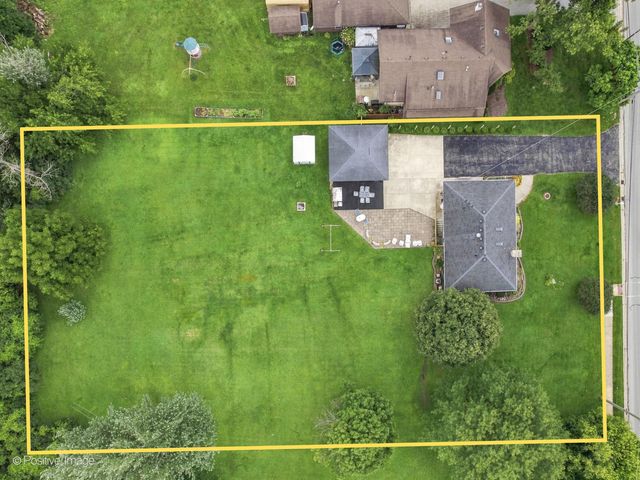 1340 83rd Street, Downers Grove, IL 60516