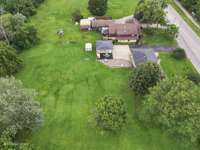 1340 83rd Street, Downers Grove, IL 60516