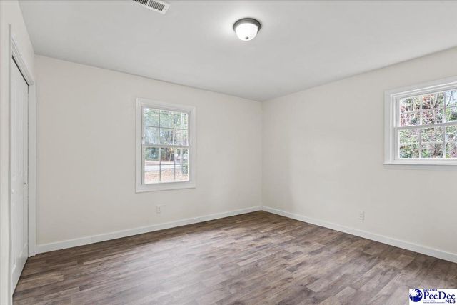 1505 E McIver Road, Florence, SC 29501