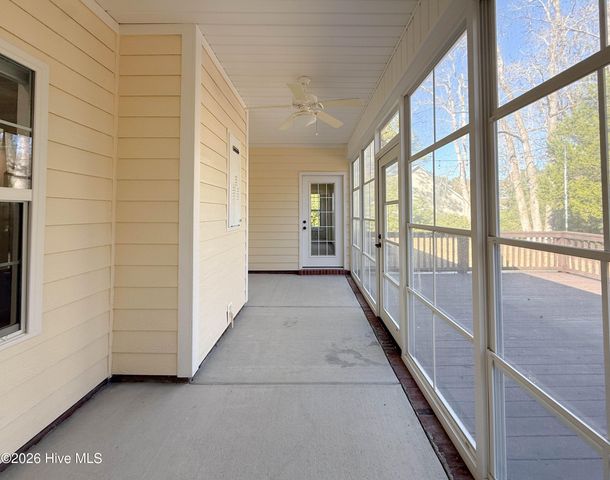 167 Hydrangea Lane, Hampstead, NC 28443