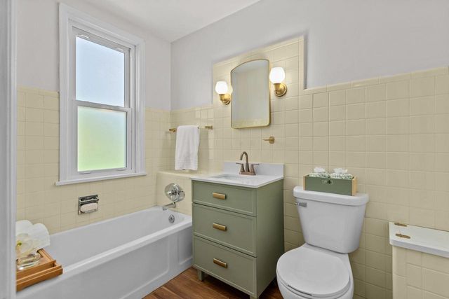 1224 EASTMAN STREET, Oshkosh, WI 54901