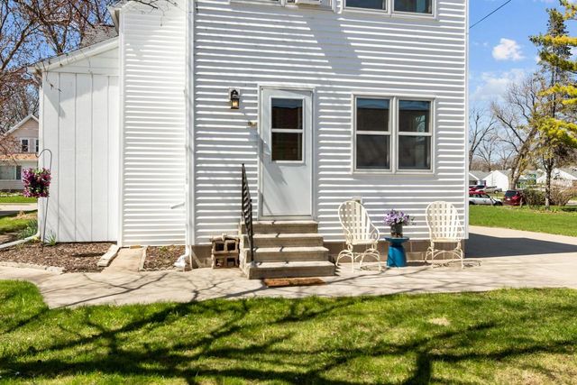 1224 EASTMAN STREET, Oshkosh, WI 54901