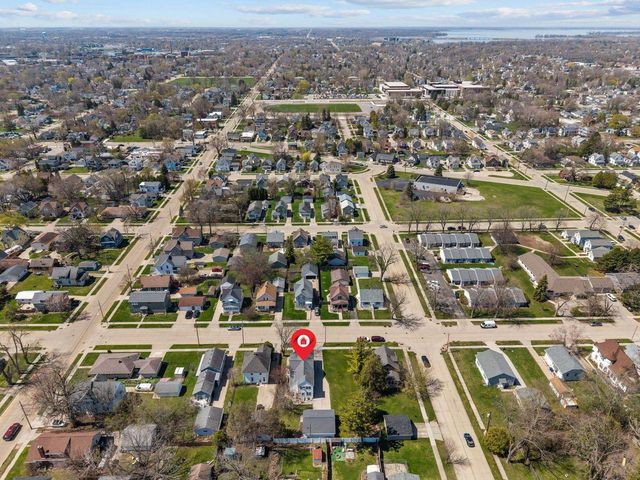 1224 EASTMAN STREET, Oshkosh, WI 54901