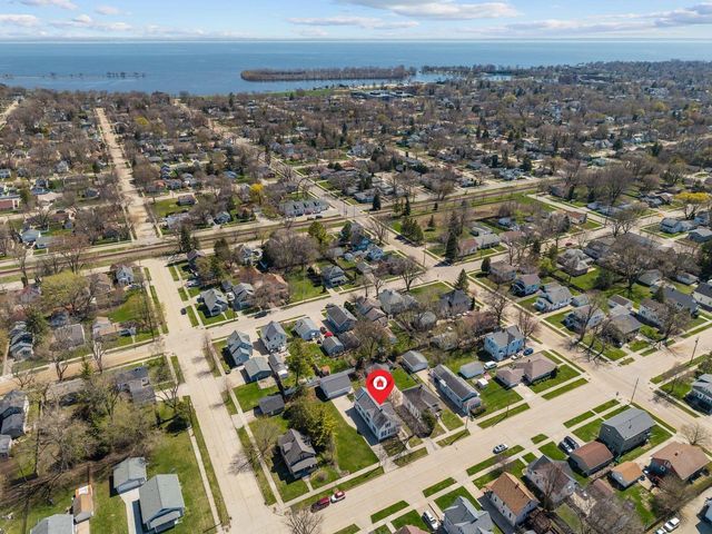 1224 EASTMAN STREET, Oshkosh, WI 54901