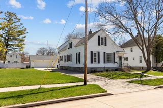 1224 EASTMAN STREET, Oshkosh, WI 54901