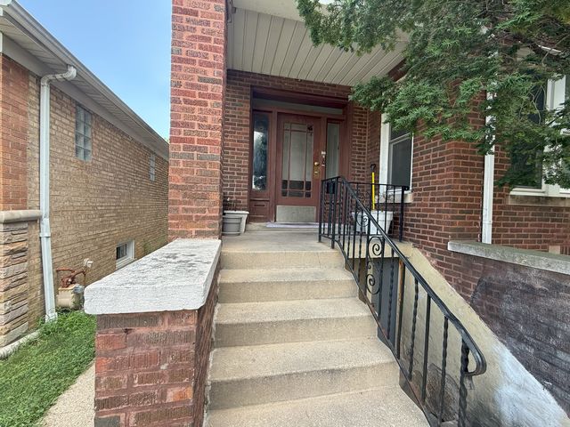 4253 N Austin Avenue, Chicago, IL 60634
