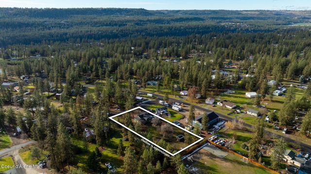 11448 W Meadowview Ln, Nine Mile, WA 99026