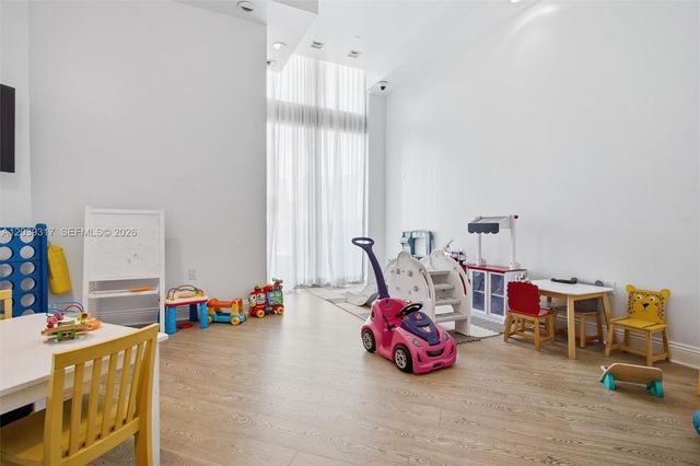 350 S Miami Ave 1903, Miami, FL 33130