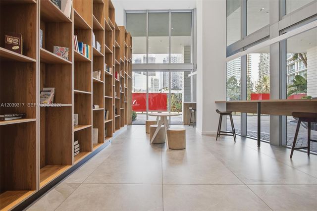 350 S Miami Ave 1903, Miami, FL 33130