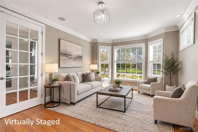 294 North Rockingham, Amherst, NY 14228