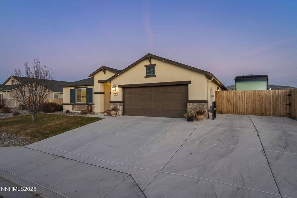 742 Mallard Crest Drive, Sparks, NV 89441