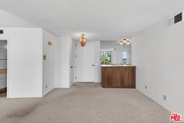 100 S Doheny Drive 719, Los Angeles, CA 90048