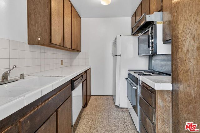 100 S Doheny Drive 719, Los Angeles, CA 90048