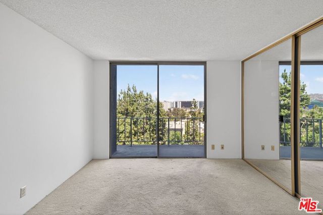 100 S Doheny Drive 719, Los Angeles, CA 90048