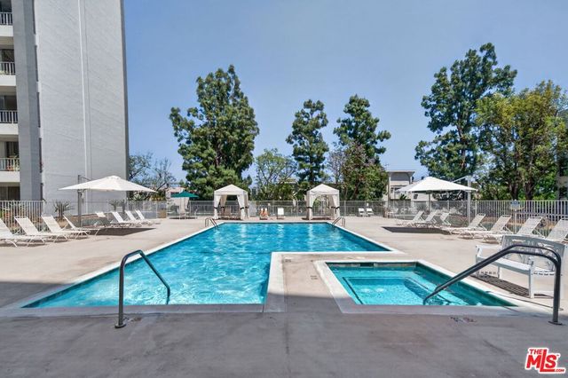 100 S Doheny Drive 719, Los Angeles, CA 90048