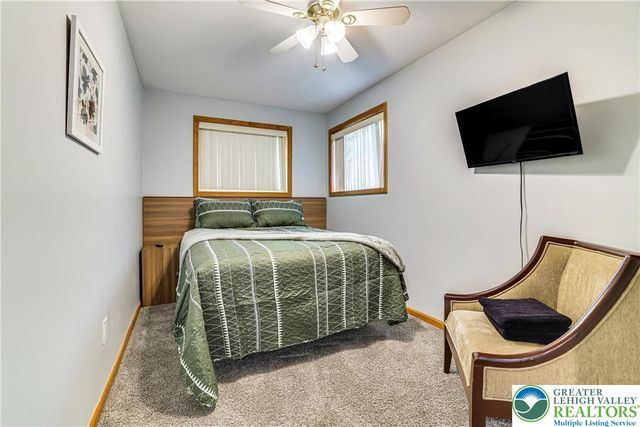 7901 Sleepy Hollow Drive, Coolbaugh Twp, PA 18466