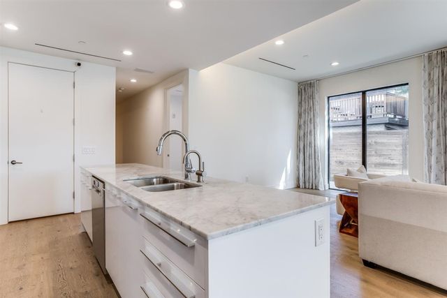 3923 Cole Avenue 101, Dallas, TX 75204