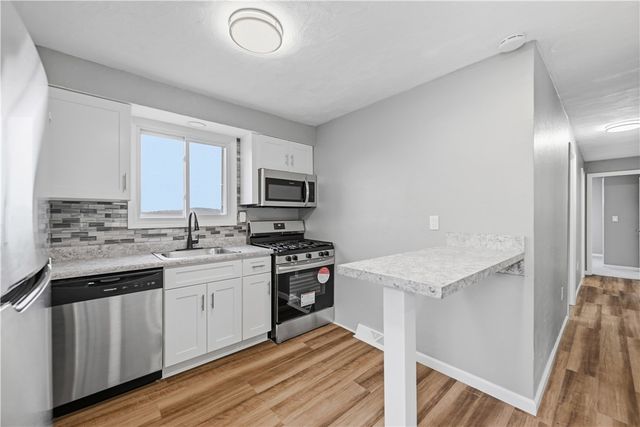 667 Memorial Dr, Plum Boro, PA 15068