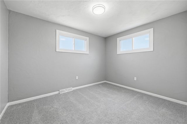 667 Memorial Dr, Plum Boro, PA 15068