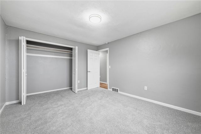 667 Memorial Dr, Plum Boro, PA 15068