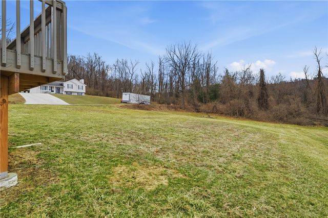 667 Memorial Dr, Plum Boro, PA 15068