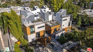 1016 N Martel Avenue, West Hollywood, CA 90046