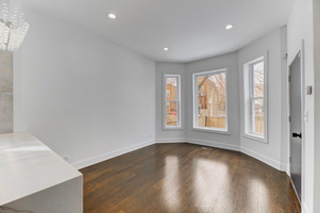 613 N Christiana Avenue 1, Chicago, IL 60624