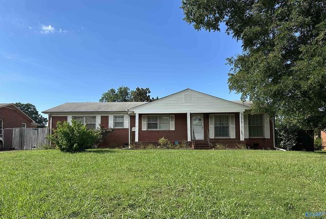 1204 8th Street SW, Decatur, AL 35601