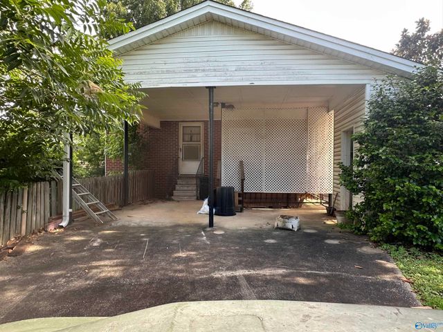 1204 8th Street SW, Decatur, AL 35601