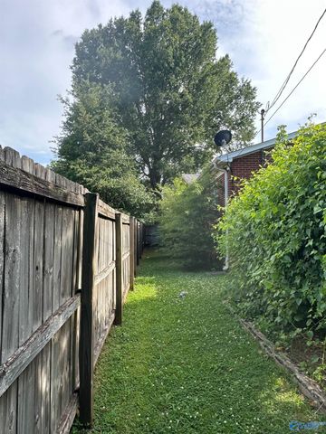 1204 8th Street SW, Decatur, AL 35601
