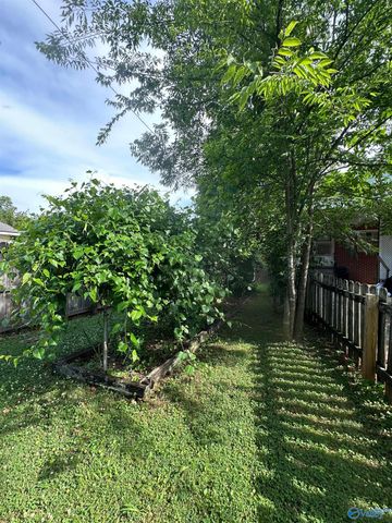 1204 8th Street SW, Decatur, AL 35601