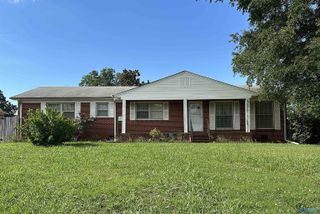 1204 8th Street SW, Decatur, AL 35601